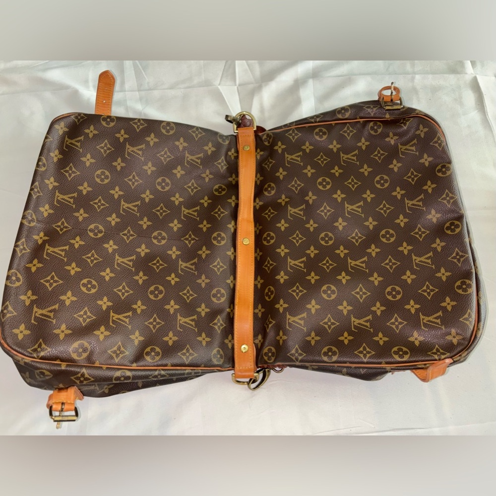 Vintage Boho - Louis Vuitton Monogram Canvas Samur GM 35 Messenger - Picture 13 of 13